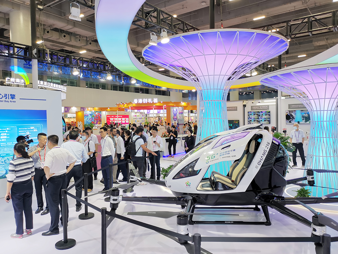 在史上規(guī)模最大的第133屆中國進出口商品交易會上，長視科技與黃埔區(qū)新一代信息技術(shù)企業(yè)聯(lián)合展出，展位位于D區(qū)20.1館G42-71，此次廣交會展覽...